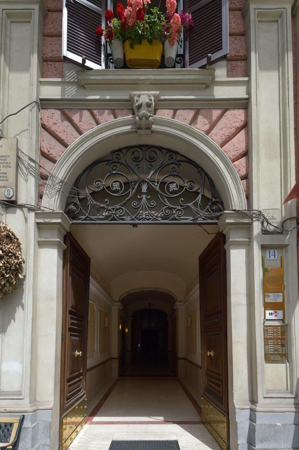 B&B A Picture Of Rome Exterior photo
